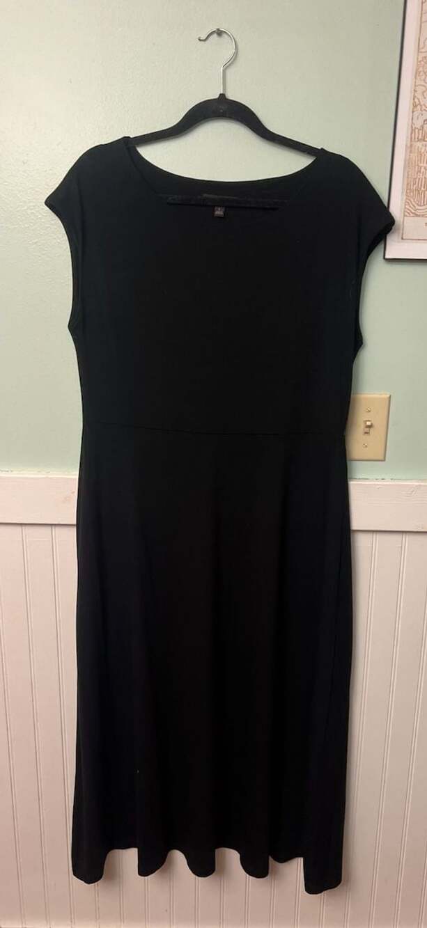Banana Republic Black Cap Sleeve A-Line Midi Dress Size L